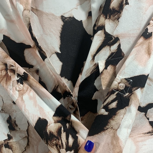 Calvin Klein Button Up Roll Tab Long Sleeves - Picture 8 of 8